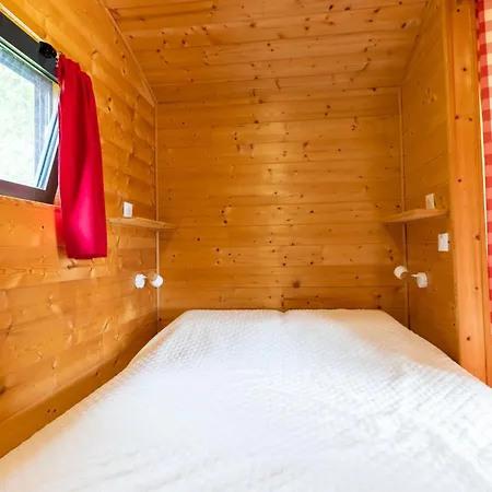Feriehus Tiny House, Clim Et Bassin Auriac-du-Périgord