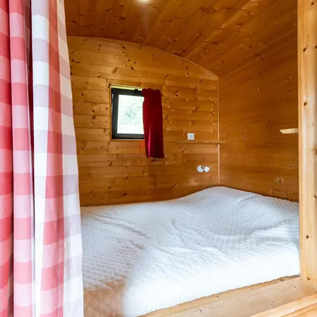 Tiny House, Clim Et Bassin Feriehus *